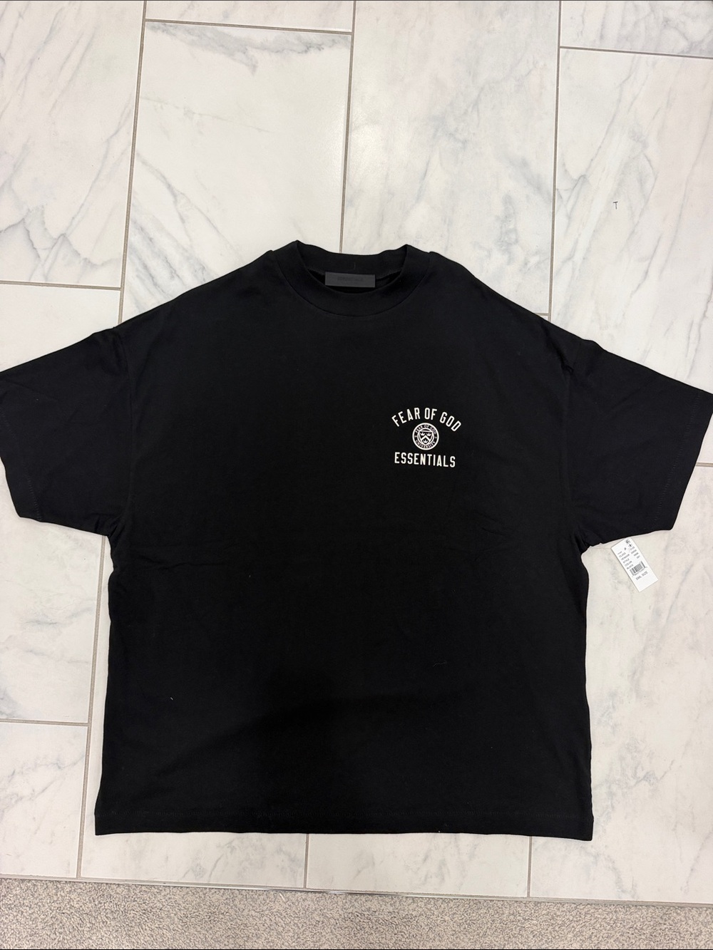 NWT Fear of God Essentials Black Logo T-Shirt Size Small